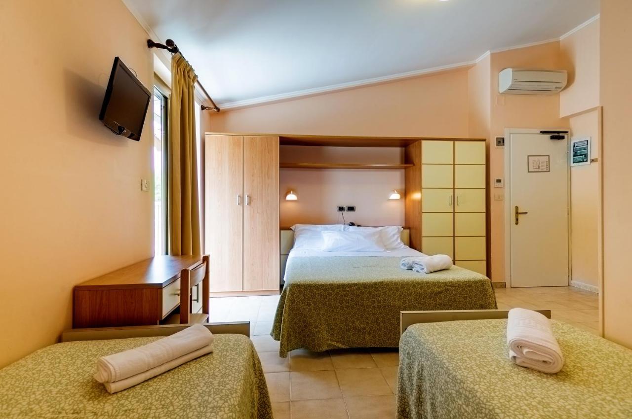 Hotel Miramare - ซิลวี มารีน่า ภายนอก รูปภาพ